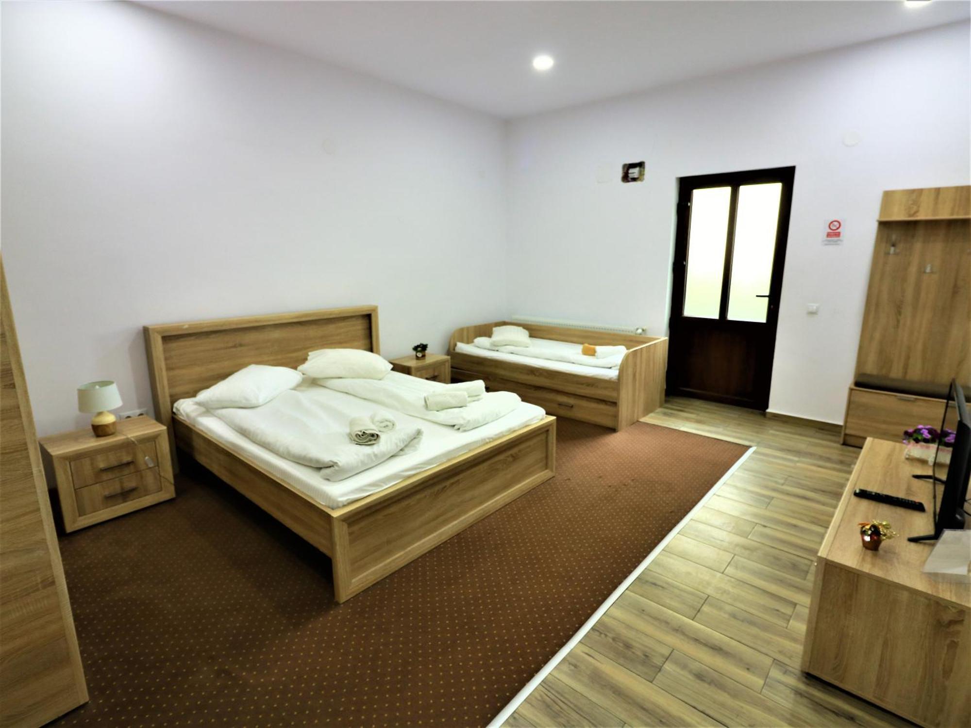 Flowers House Sibiu Ngoại thất bức ảnh